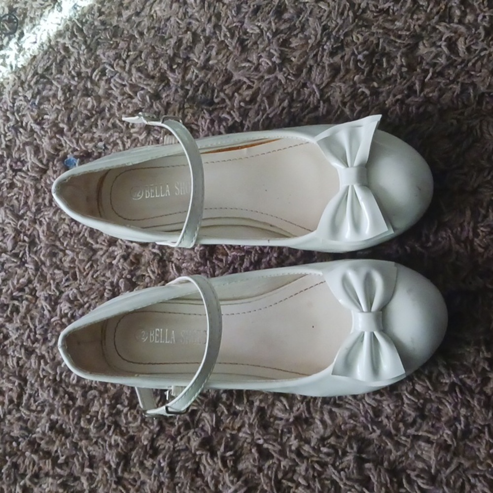 Shoes - Picture 2 of 2